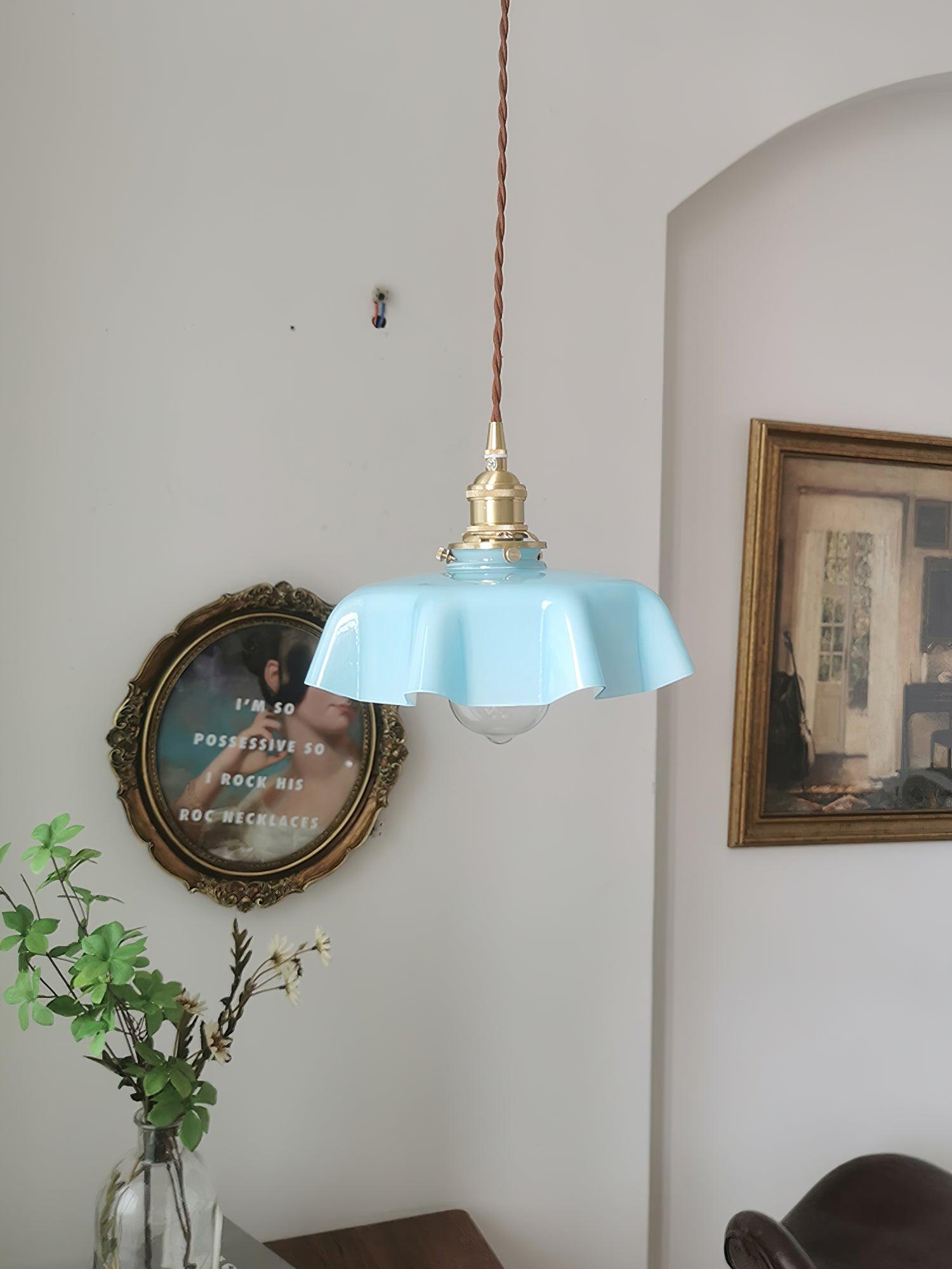 Valdina | Klosz do lampy wiszącej z falistym brzegiem
