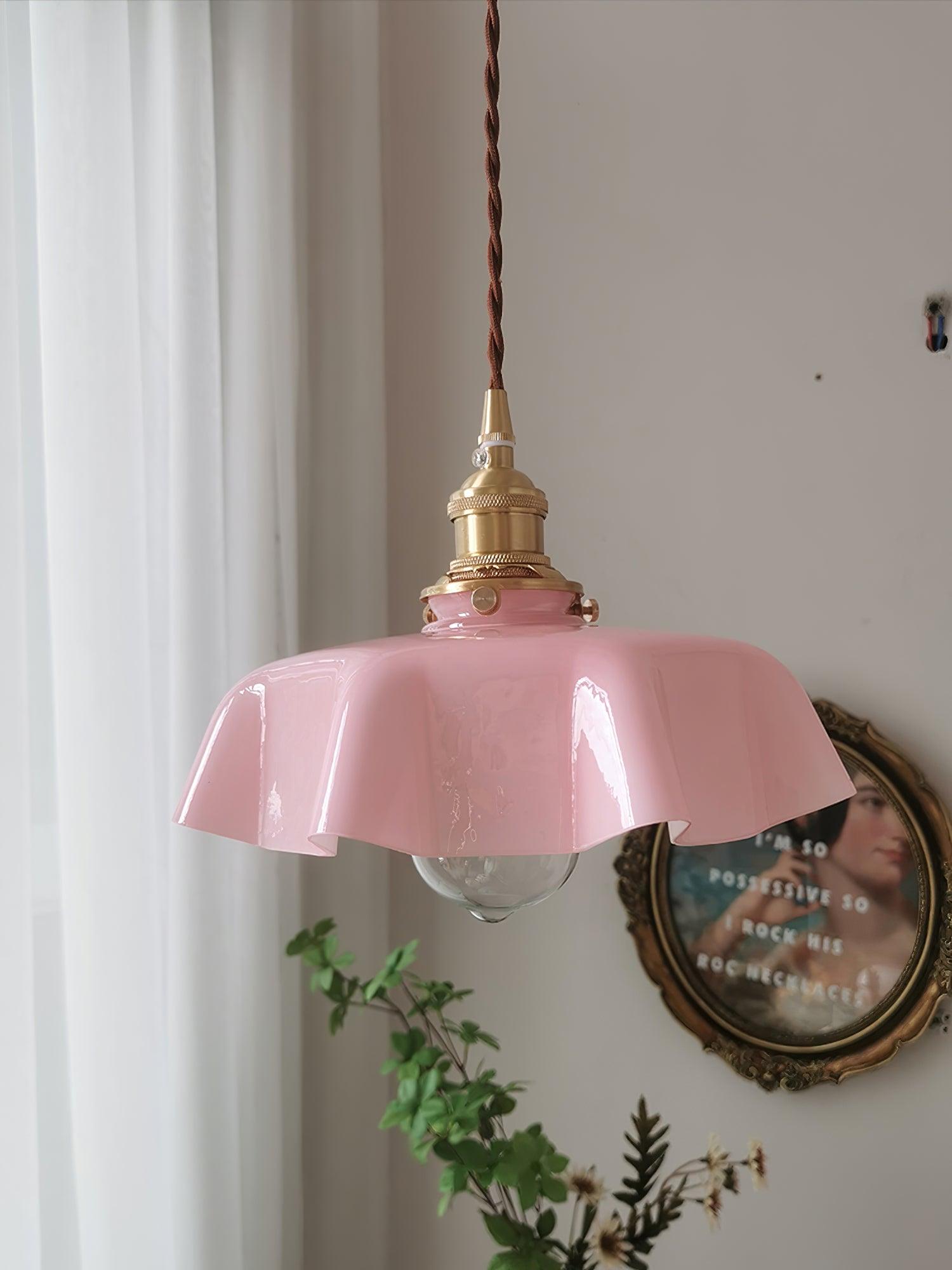 Valdina | Klosz do lampy wiszącej z falistym brzegiem