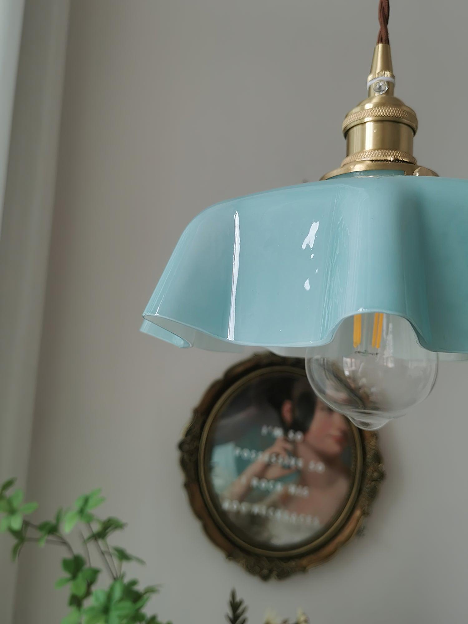 Valdina | Klosz do lampy wiszącej z falistym brzegiem