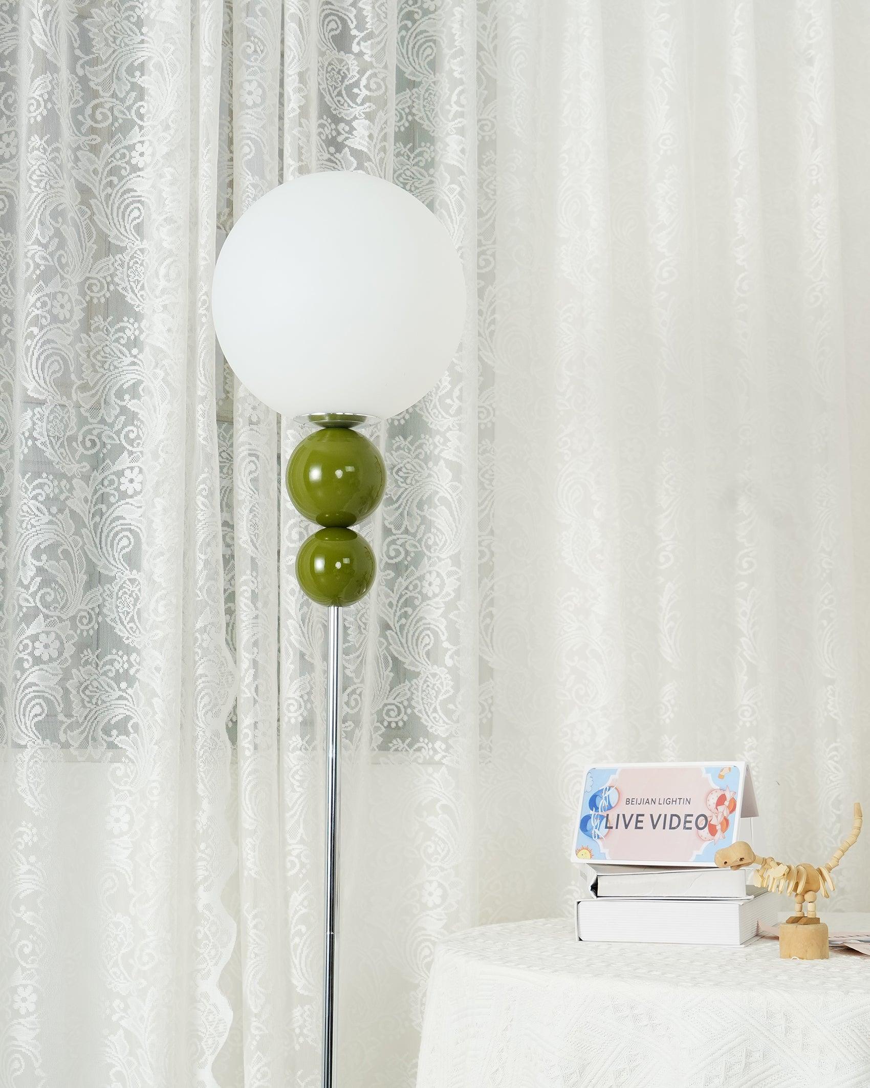 Marbelle | Lampa podłogowa retro o kulistym kształcie