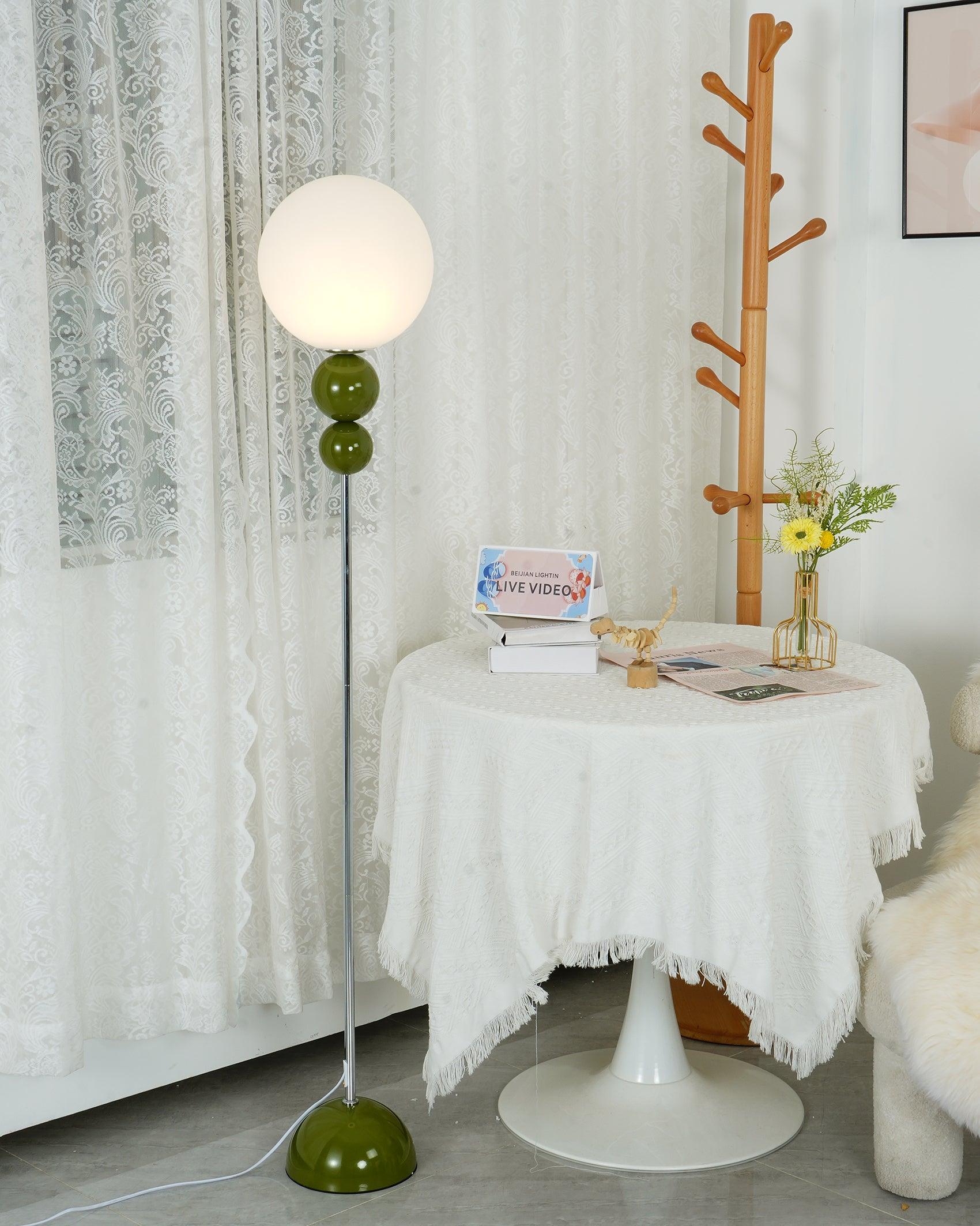 Marbelle | Lampa podłogowa retro o kulistym kształcie