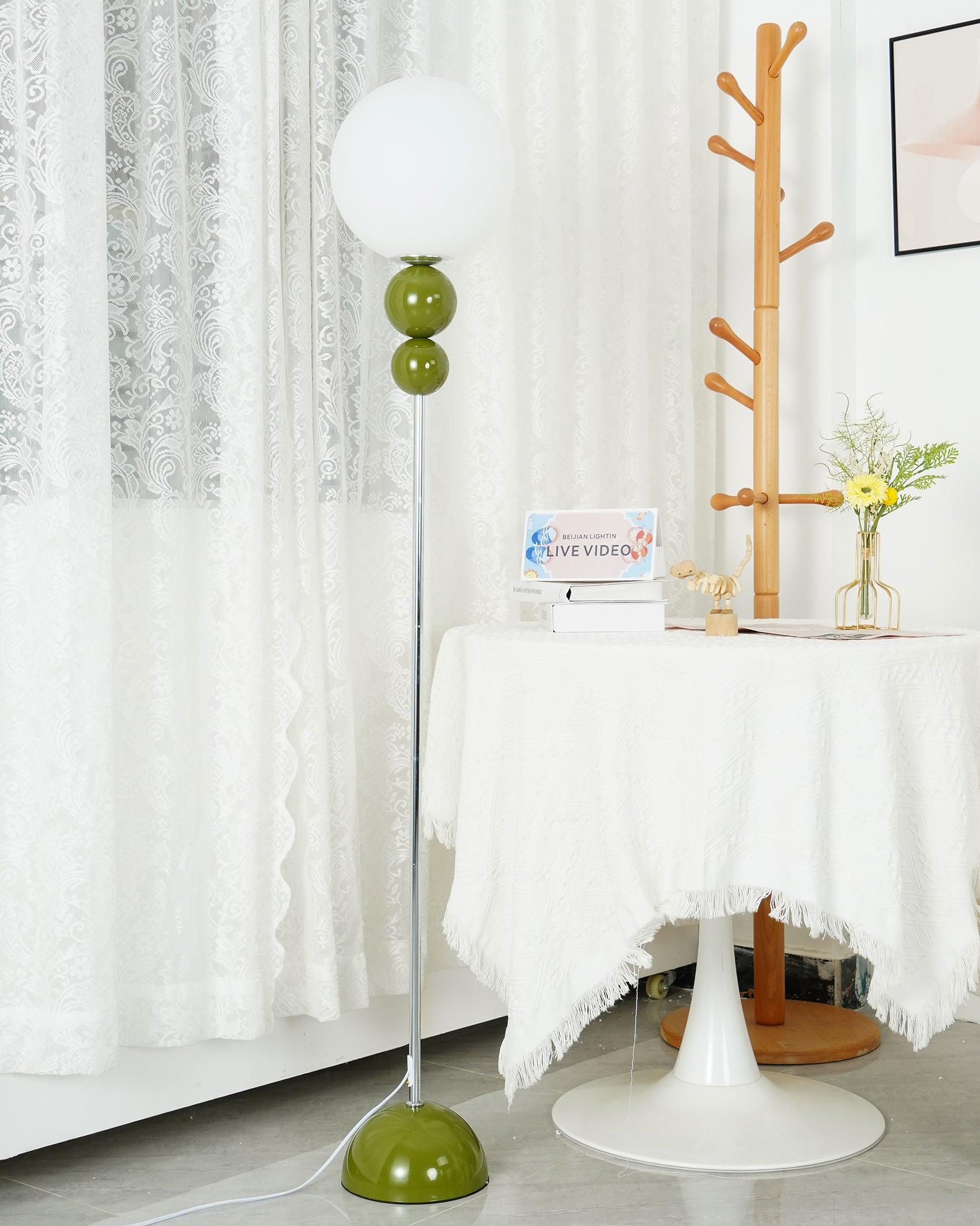 Marbelle | Lampa podłogowa retro o kulistym kształcie