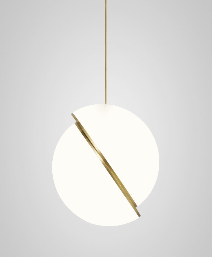 Solenne | Lampa wisząca kulista z złotymi akcentami