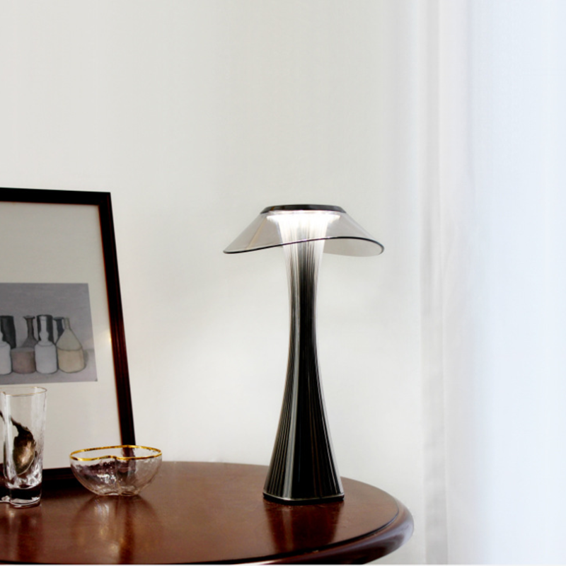 Seravine | Lampka nocna w nowoczesnym stylu