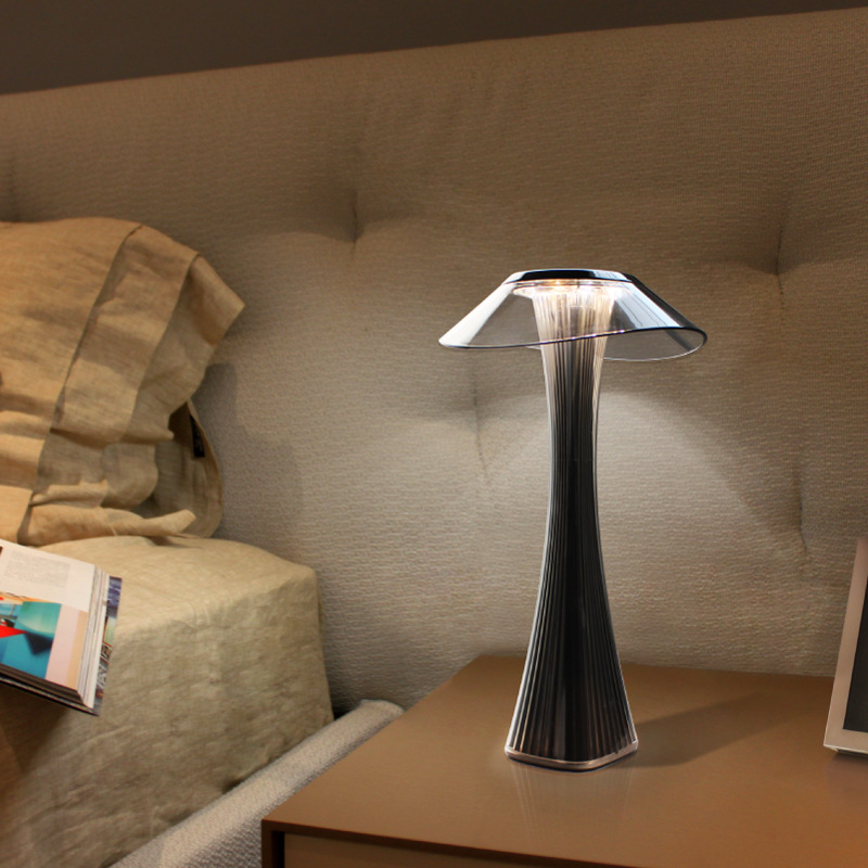 Seravine | Lampka nocna w nowoczesnym stylu