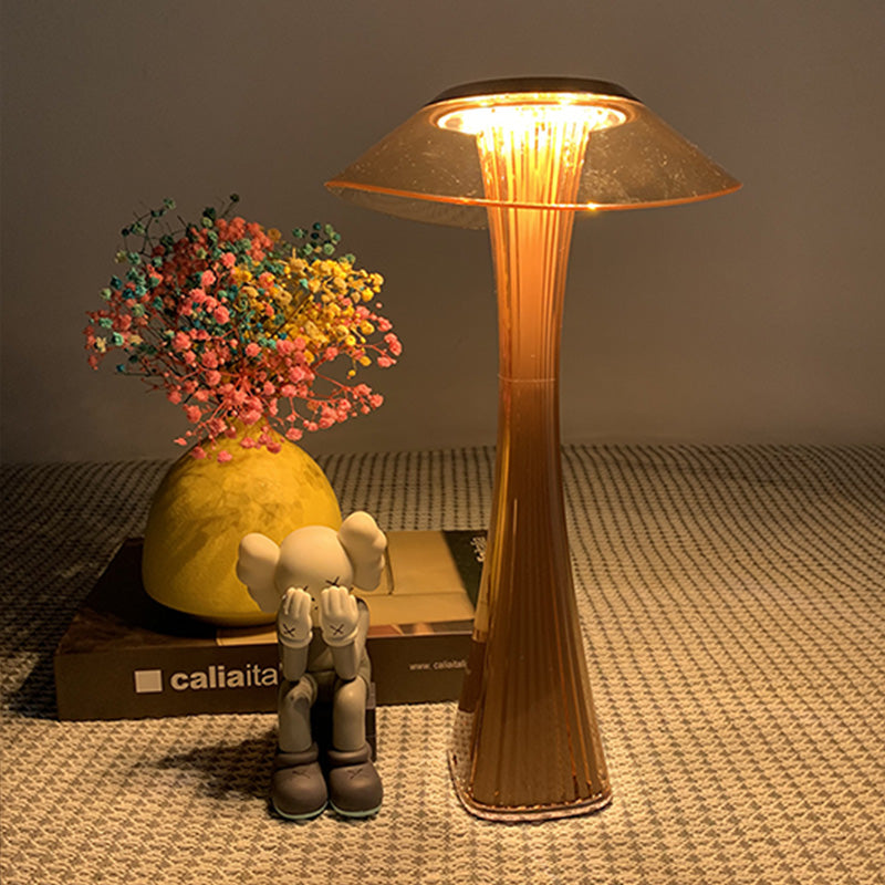 Seravine | Lampka nocna w nowoczesnym stylu