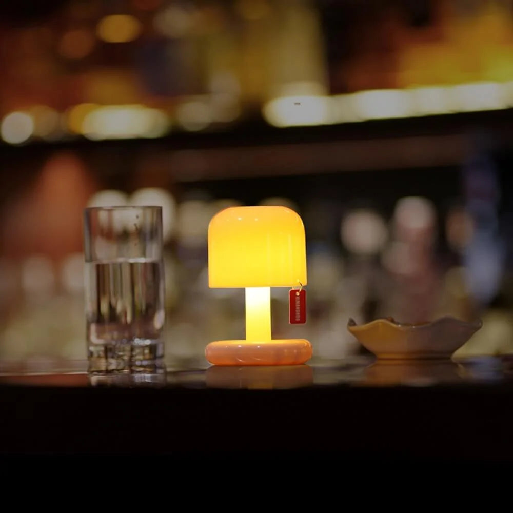 Minora | Przenośna mini lampka stołowa