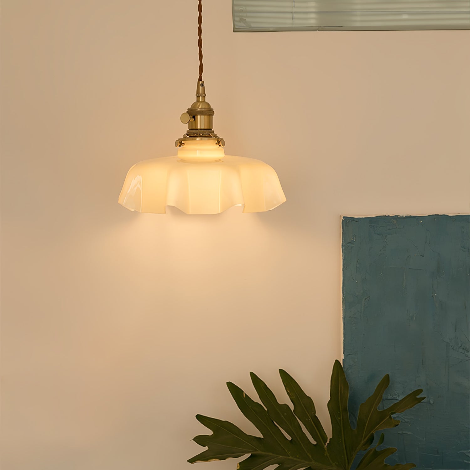 Valdina | Klosz do lampy wiszącej z falistym brzegiem