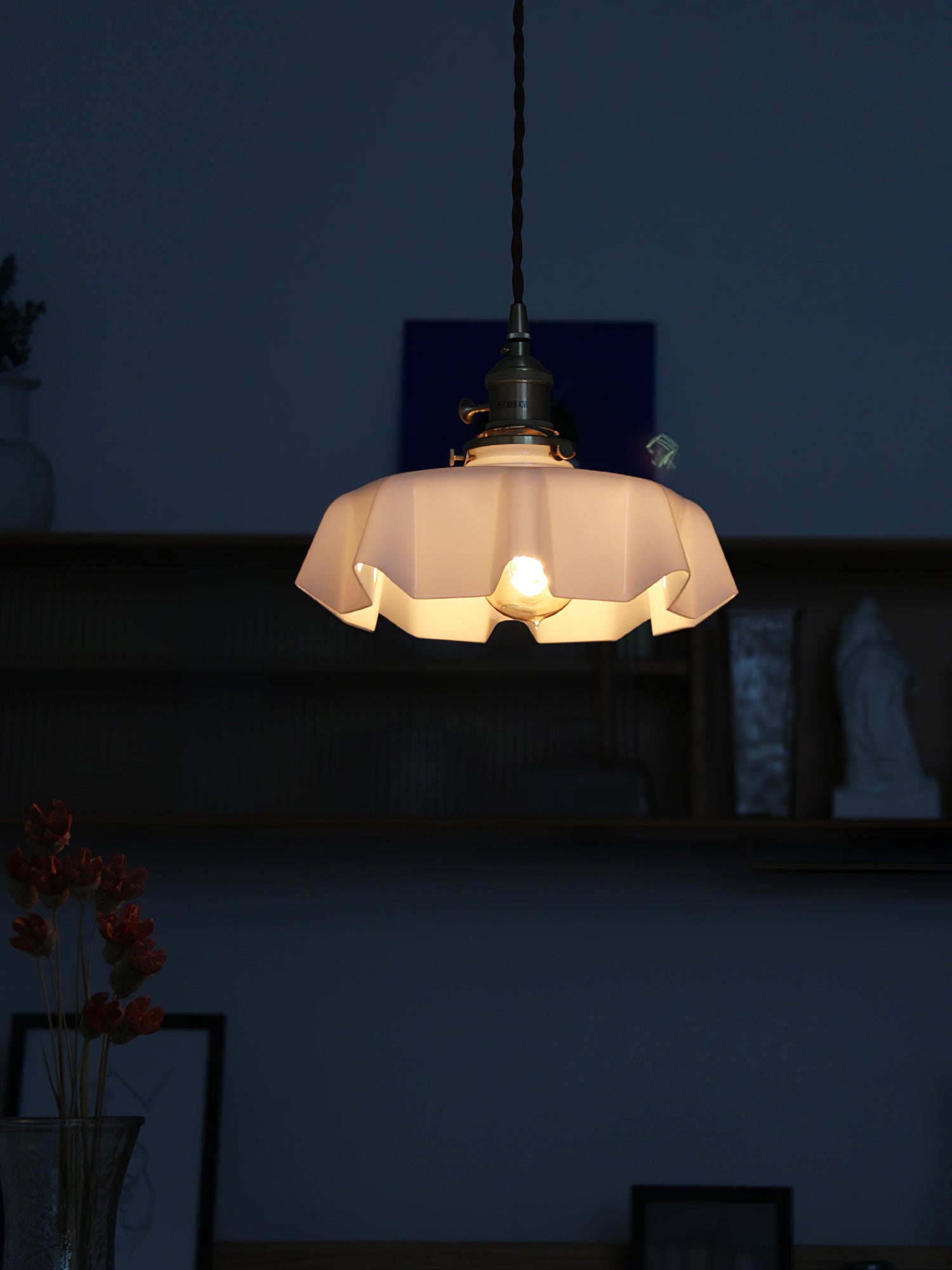 Valdina | Klosz do lampy wiszącej z falistym brzegiem