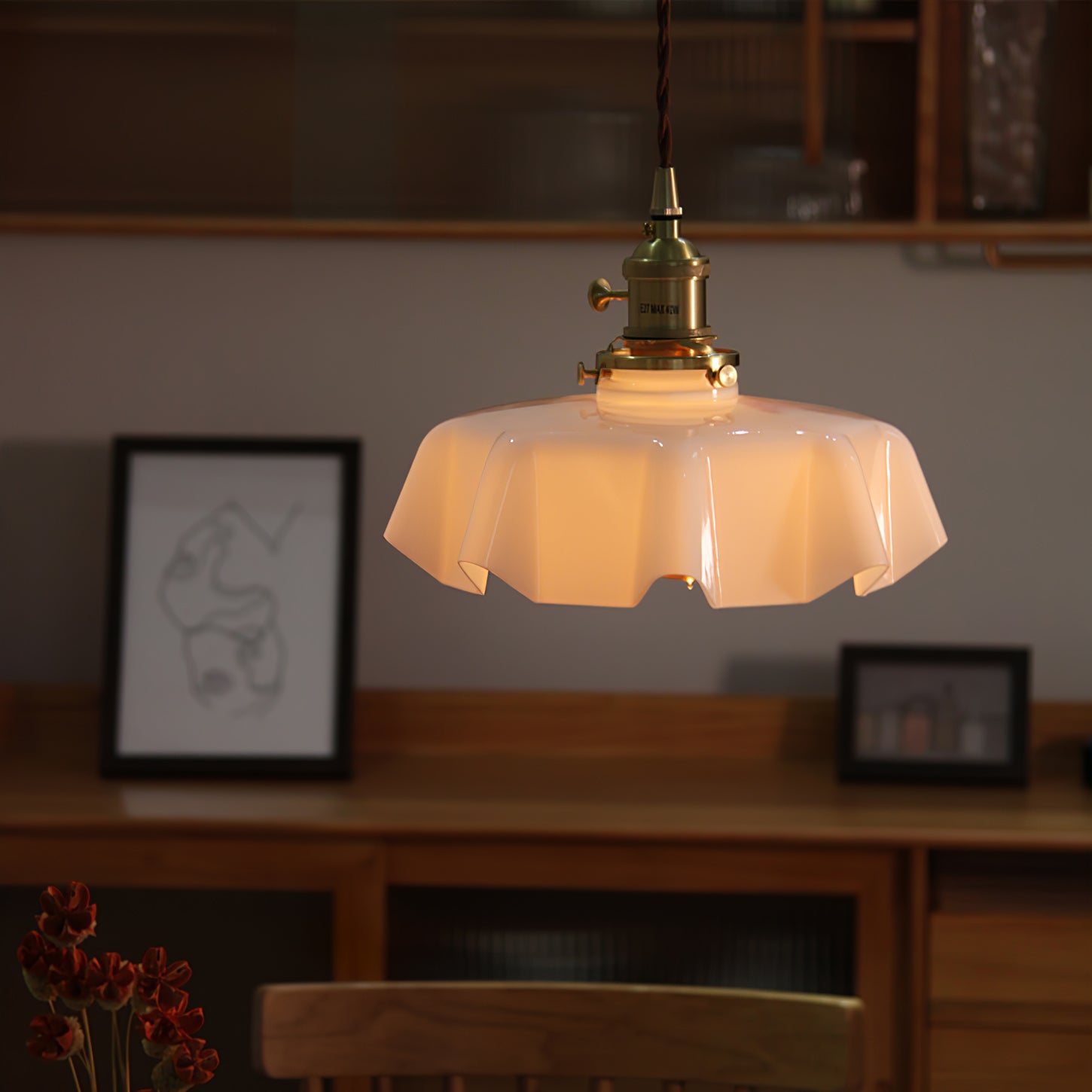 Valdina | Klosz do lampy wiszącej z falistym brzegiem