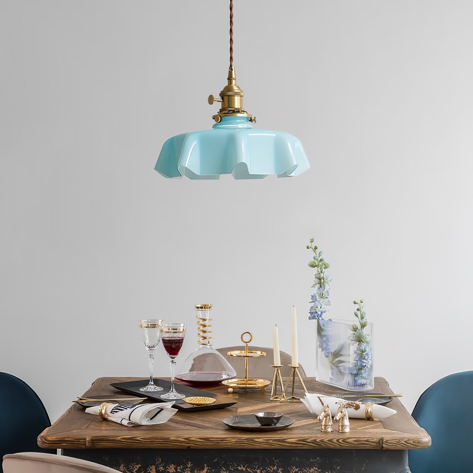 Valdina | Klosz do lampy wiszącej z falistym brzegiem
