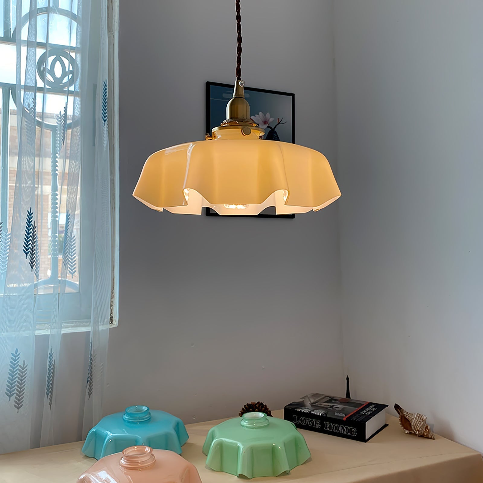Valdina | Klosz do lampy wiszącej z falistym brzegiem