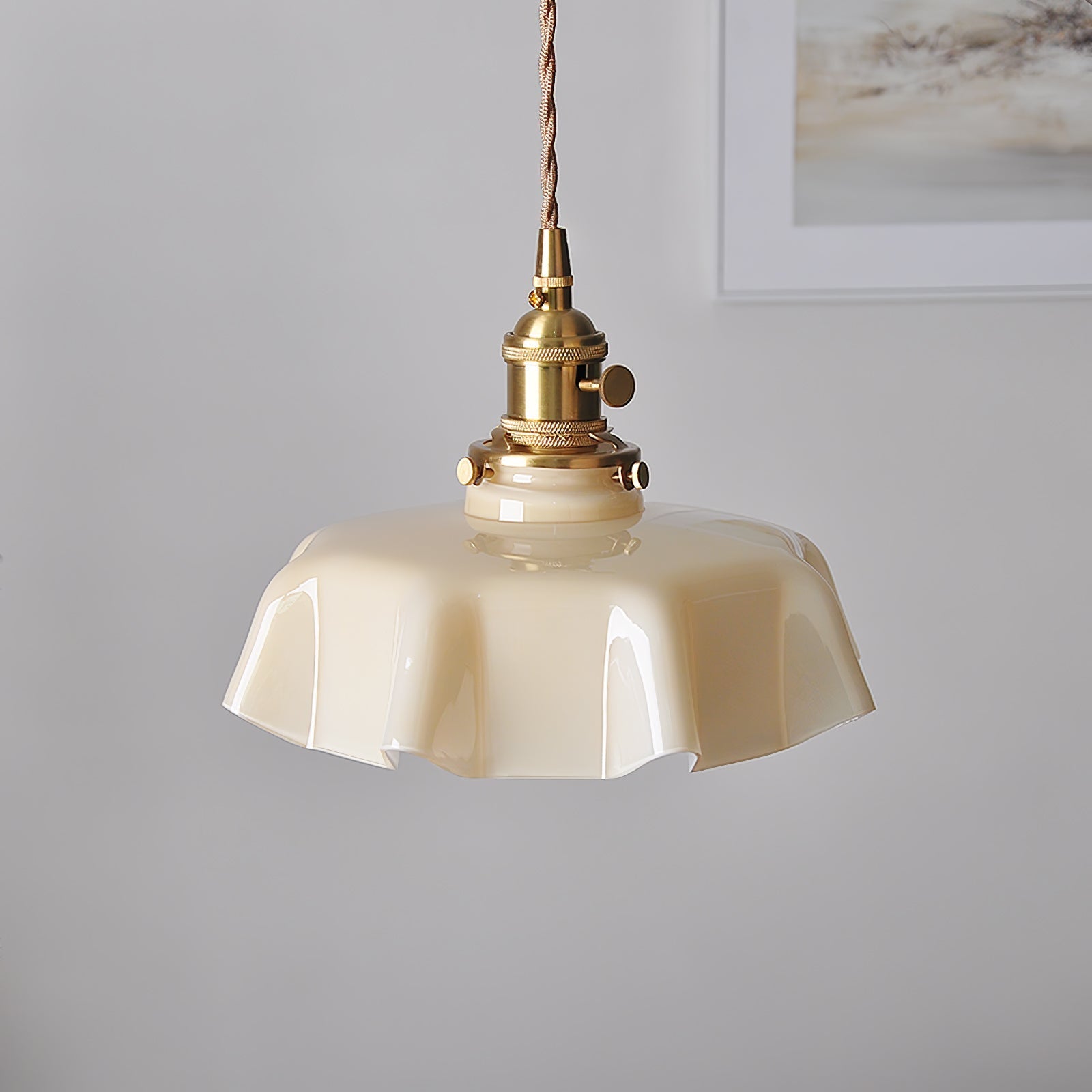 Valdina | Klosz do lampy wiszącej z falistym brzegiem