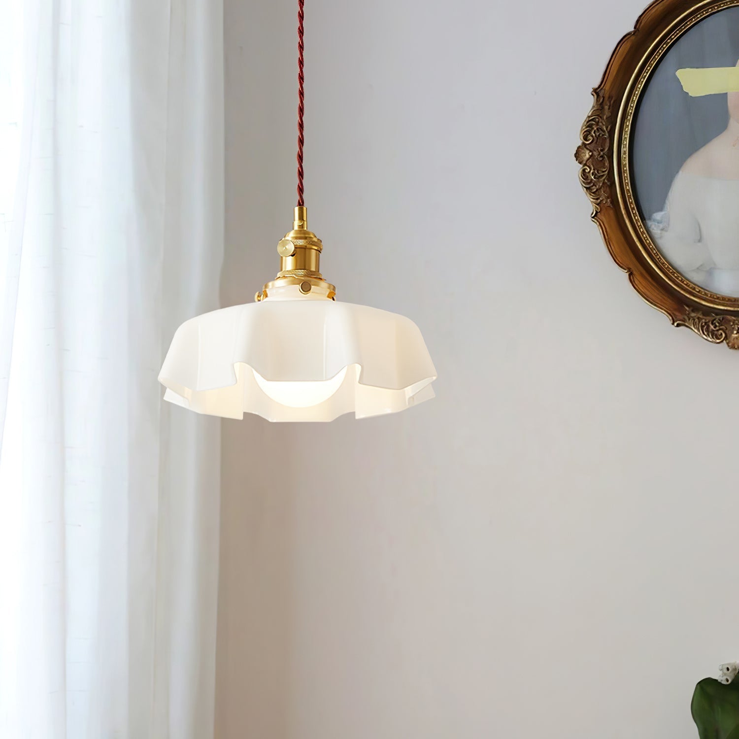 Valdina | Klosz do lampy wiszącej z falistym brzegiem