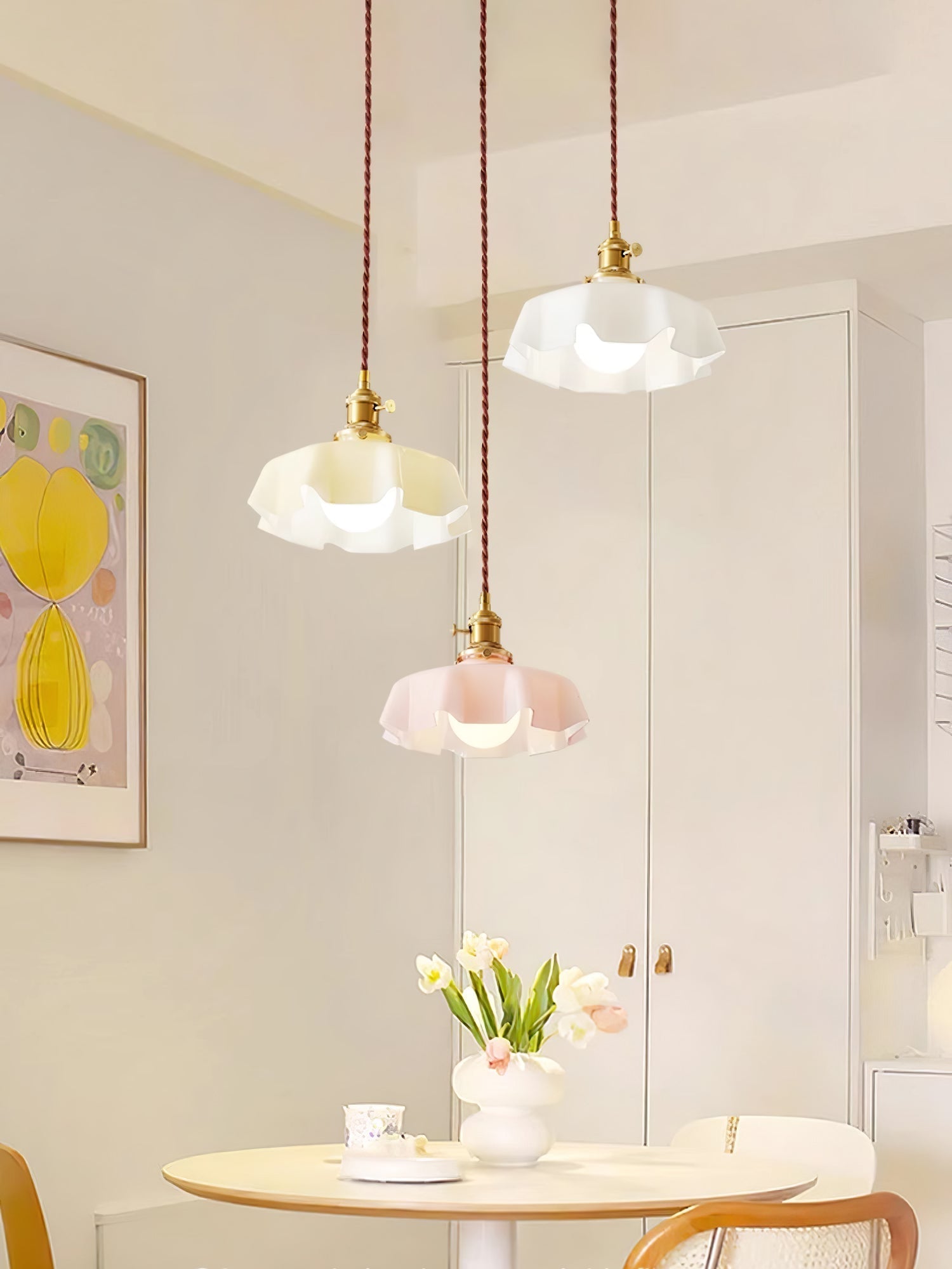Valdina | Klosz do lampy wiszącej z falistym brzegiem