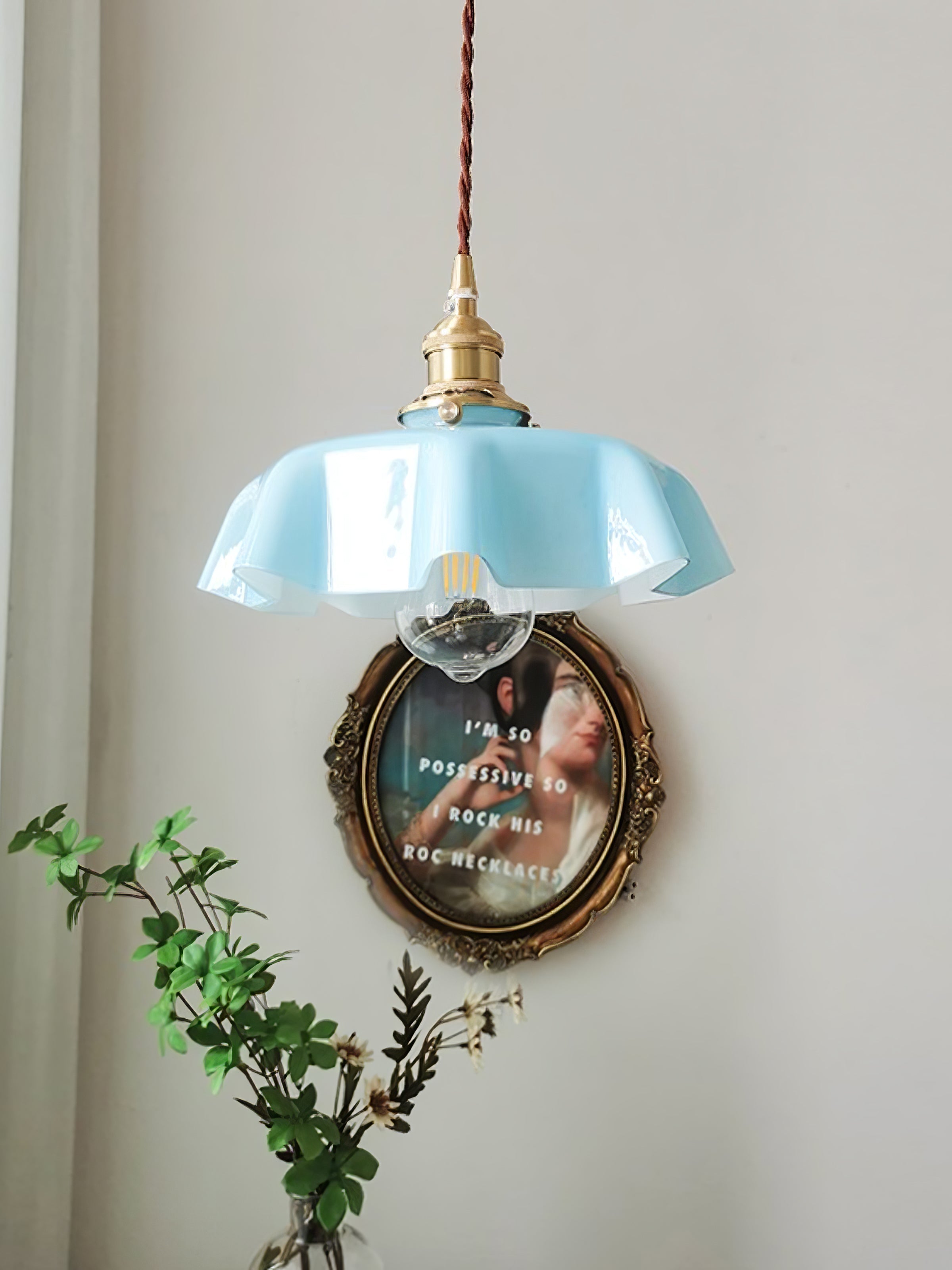 Valdina | Klosz do lampy wiszącej z falistym brzegiem