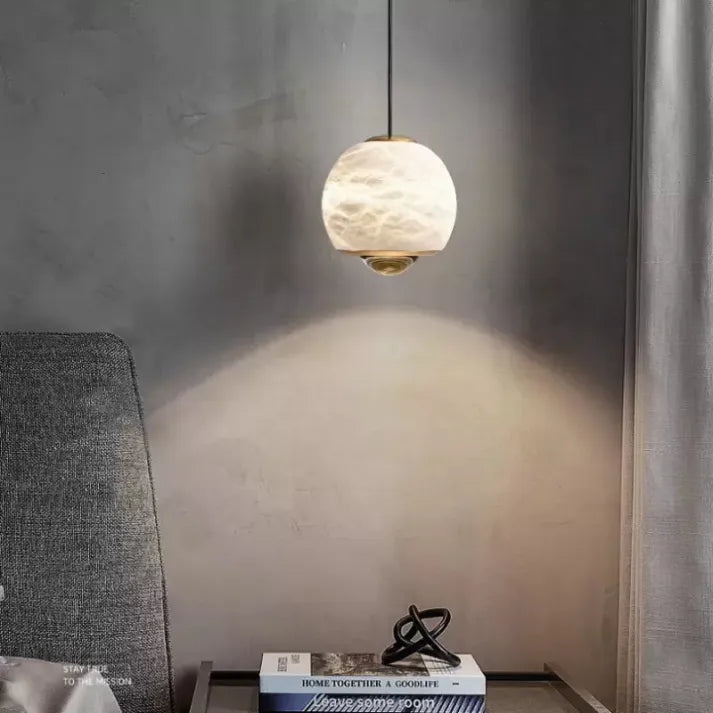 Calora | Lampa wisząca w okrągłym szklanym designie