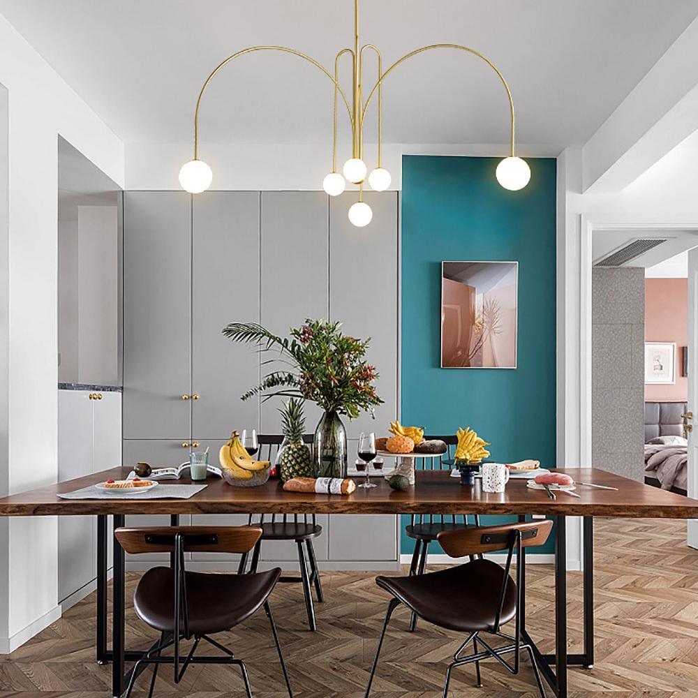 Arlina – designerska lampa sufitowa z szklanymi kulkami