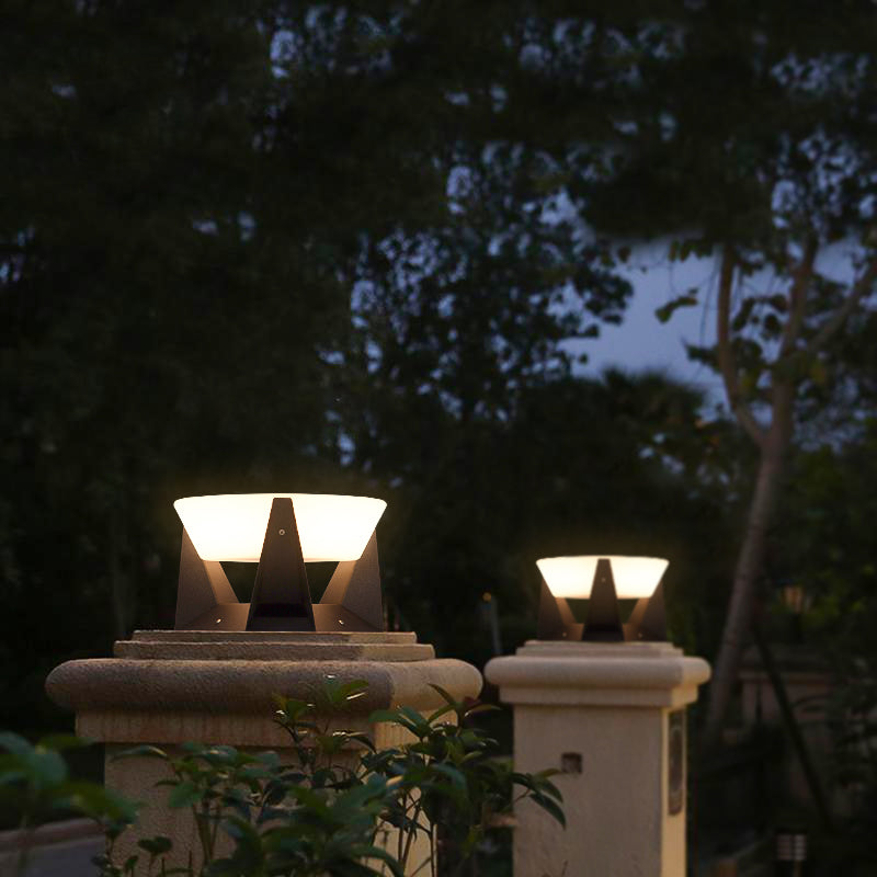 Solaris | Nowoczesna solarna lampa podłogowa LED