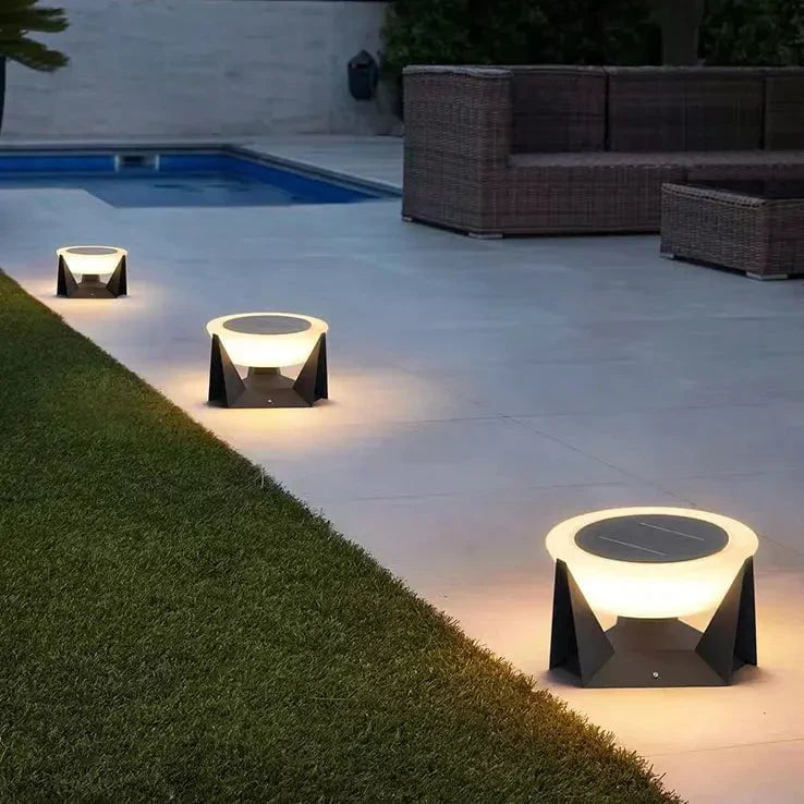Solaris | Nowoczesna solarna lampa podłogowa LED