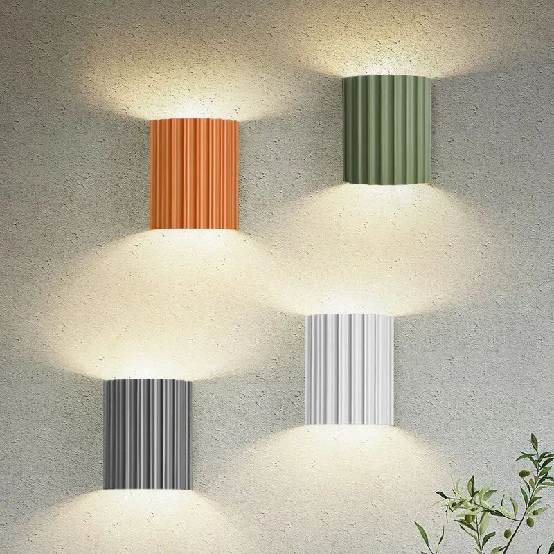 Curvella | Falista lampa ścienna