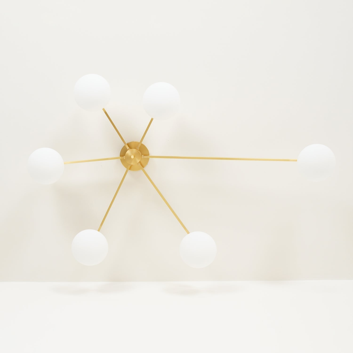 Arvid | Minimalistyczna skandynawska szklana lampa sufitowa