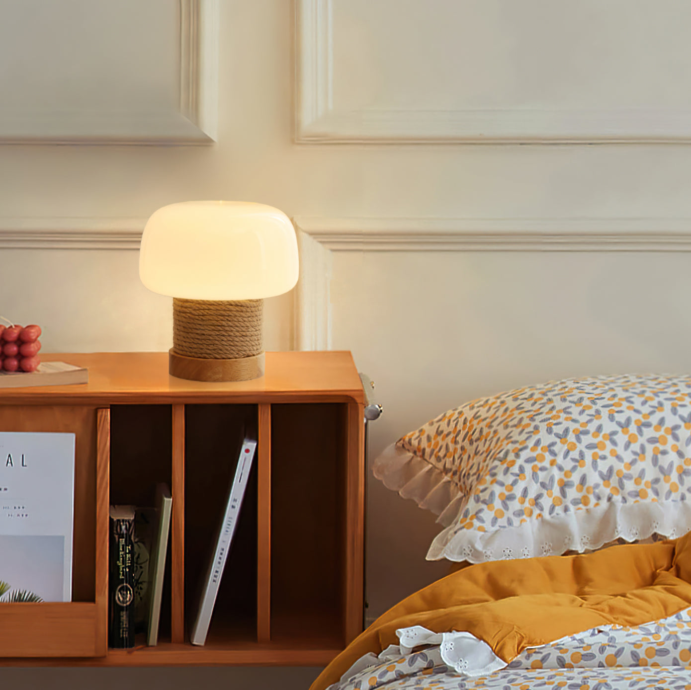Lumo | Nowoczesna lampa stołowa LED z minimalistyczną drewnianą podstawą