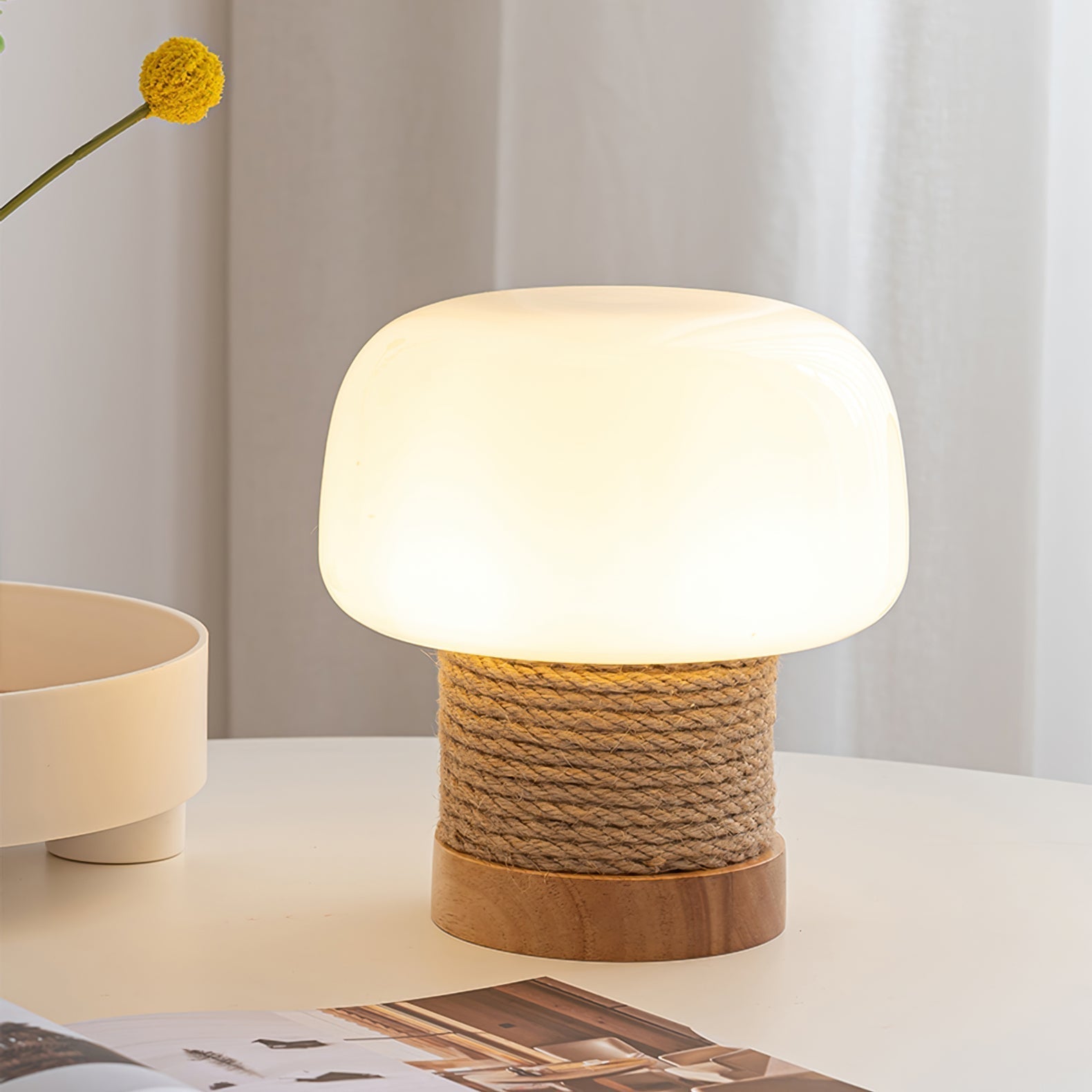 Lumo | Nowoczesna lampa stołowa LED z minimalistyczną drewnianą podstawą