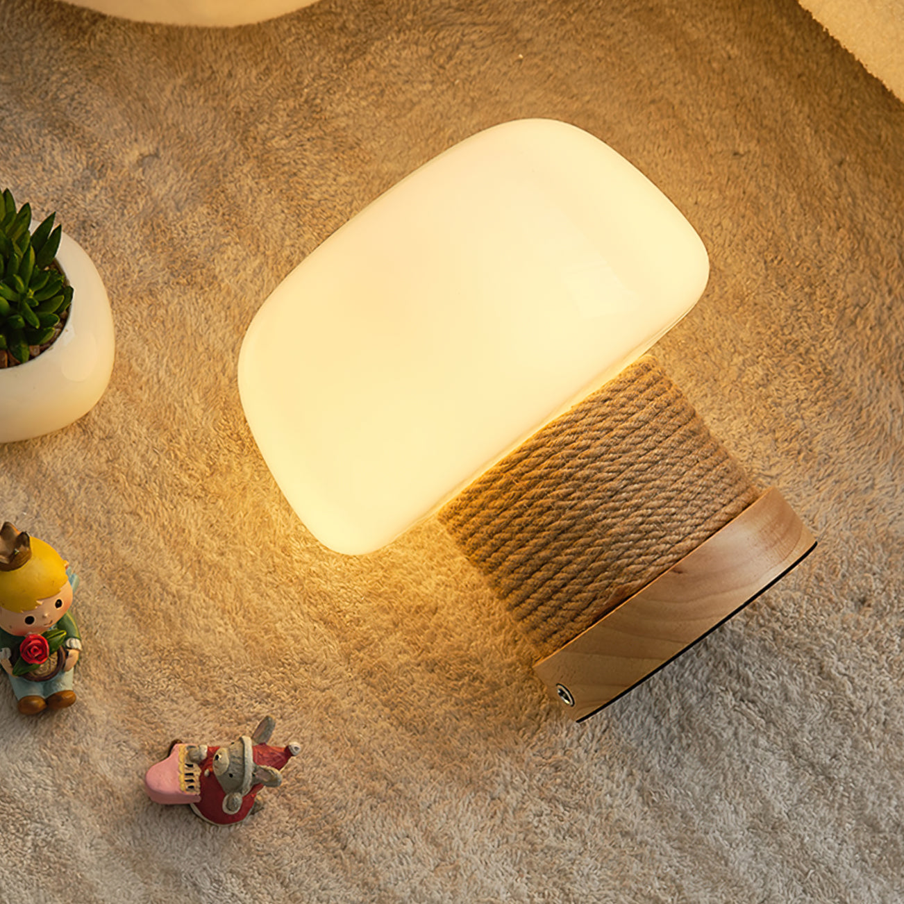 Lumo | Nowoczesna lampa stołowa LED z minimalistyczną drewnianą podstawą