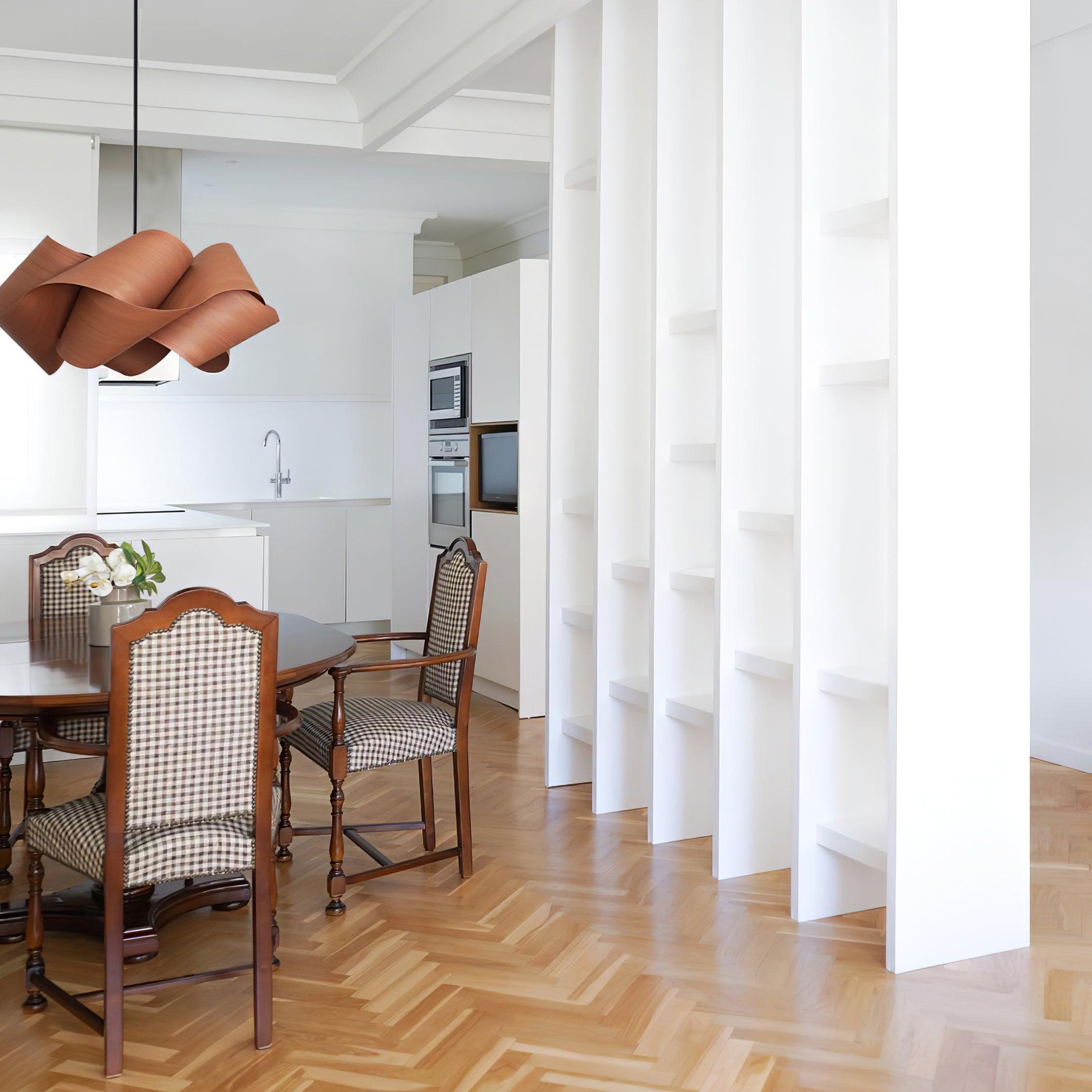 Lirado – designerska lampa wisząca w stylu drewnianym