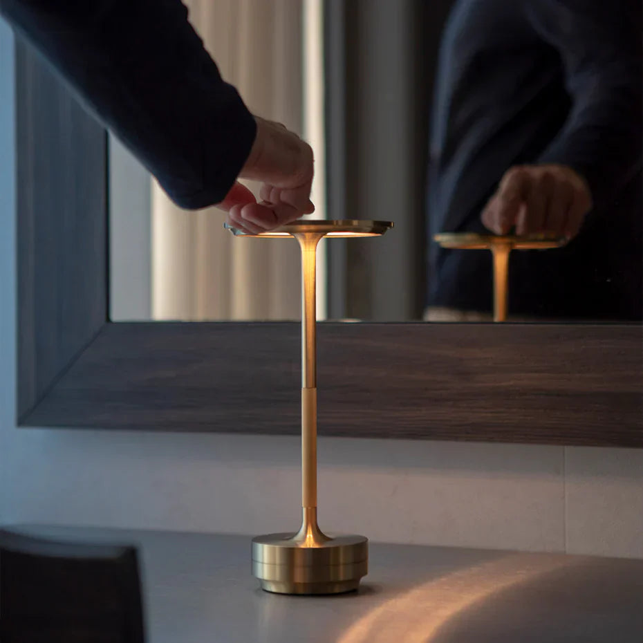Lumora | Minimalistyczna lampa stołowa LED