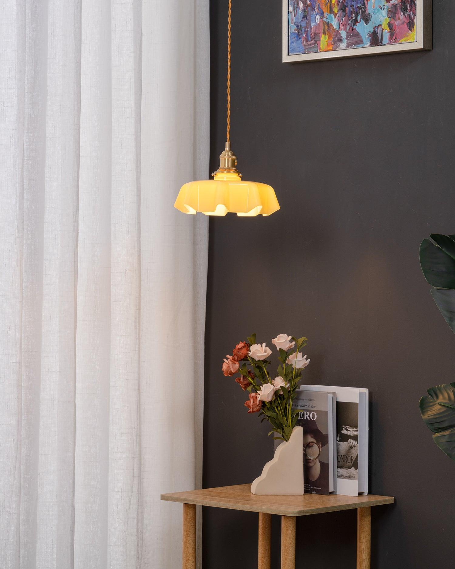 Valdina | Klosz do lampy wiszącej z falistym brzegiem