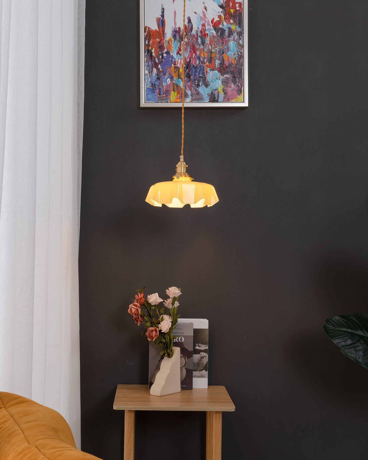 Valdina | Klosz do lampy wiszącej z falistym brzegiem