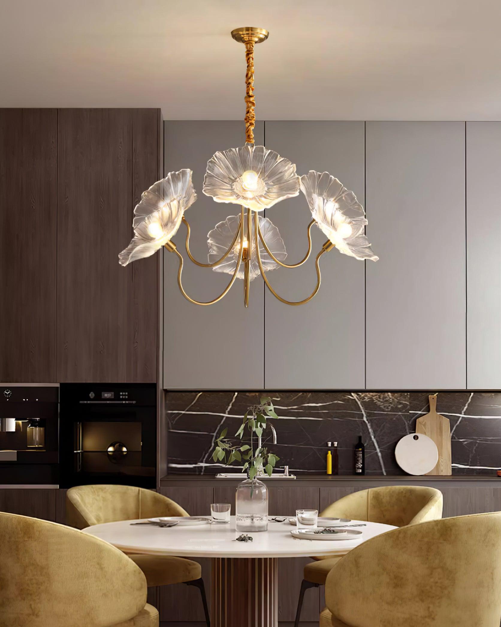 Rosalia – lampka sufitowa LED w kształcie kwiatu
