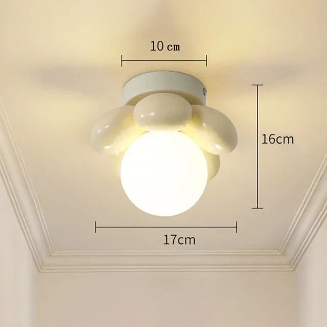 Nordia | Lampa sufitowa szklana Flower w stylu skandynawskim