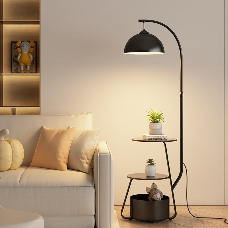 Scandi | Stylowa lampa podłogowa ze zintegrowanym stolikiem