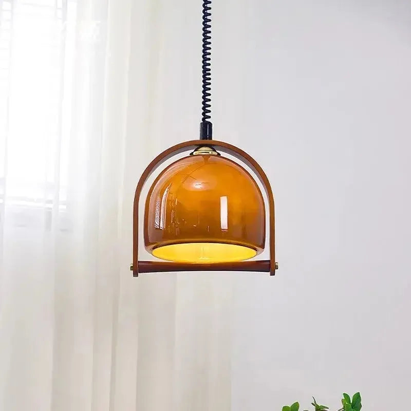Amira | Kulista lampa wisząca z drewnianą ramą