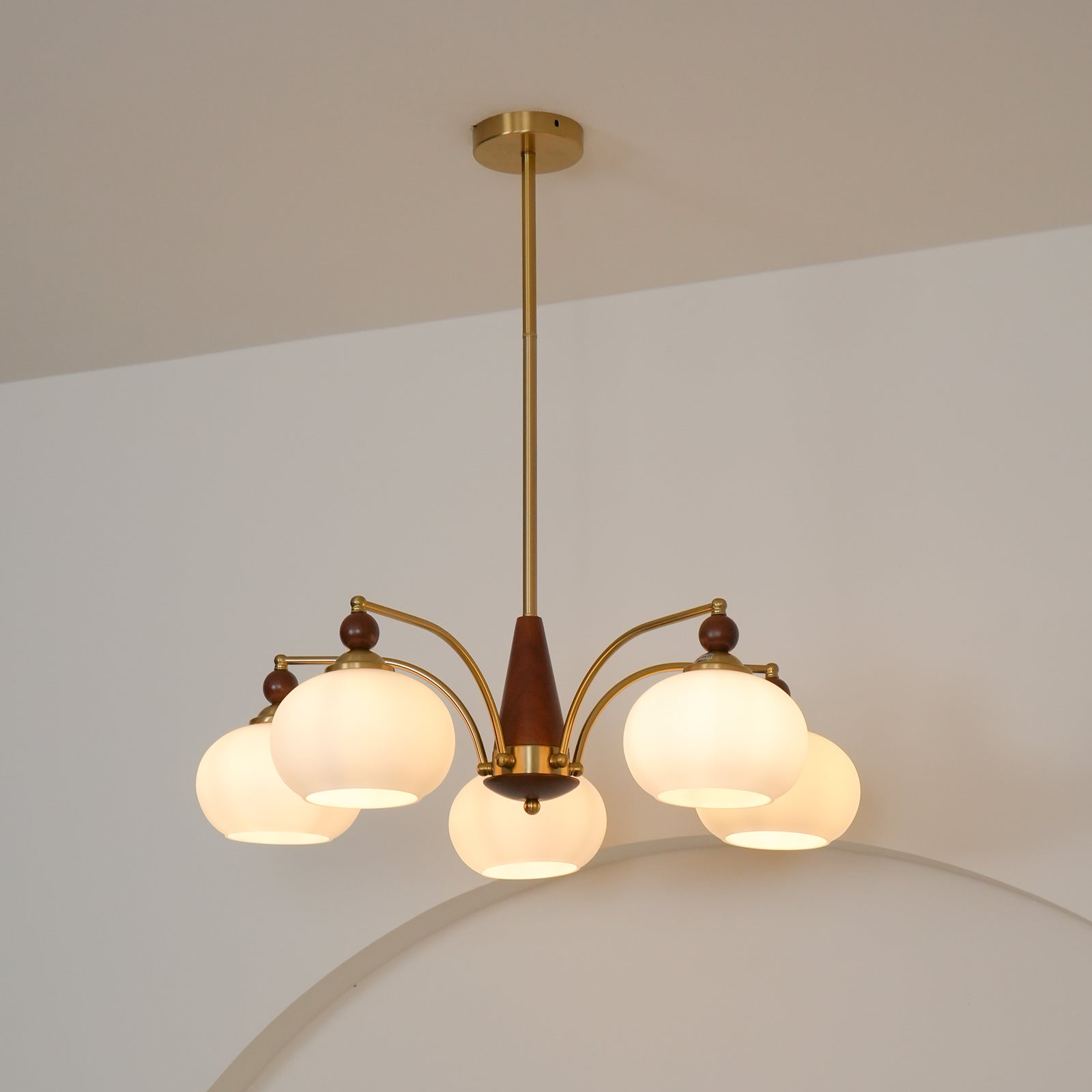 Clavira | Vintage lampy sufitowe z opalowym szkłem