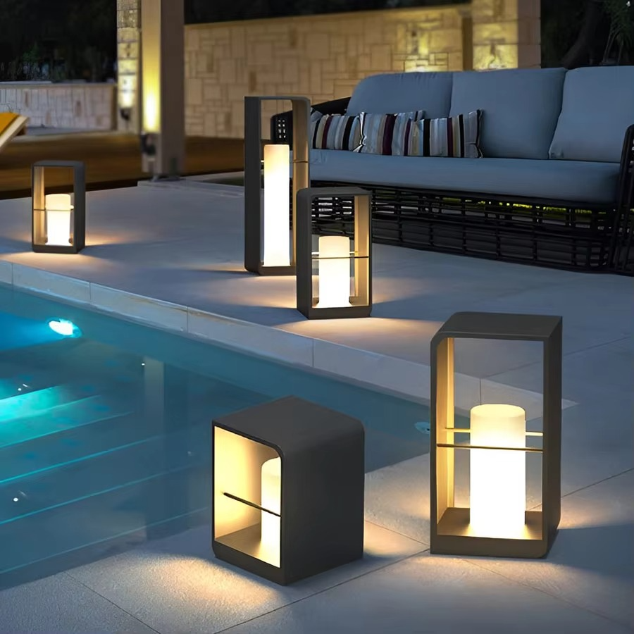 Lumiframe | Nowoczesna zewnętrzna lampa stojąca LED