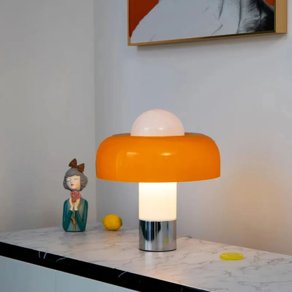 Solina | Vintage LED Nachttischlampe mit Chromfuß