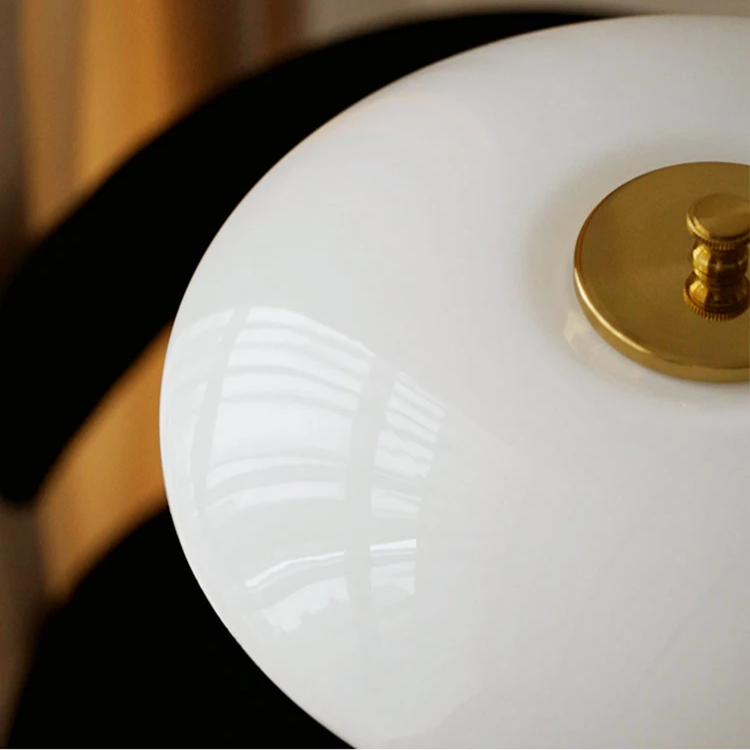 Aurivio | Lampa stołowa w stylu retro