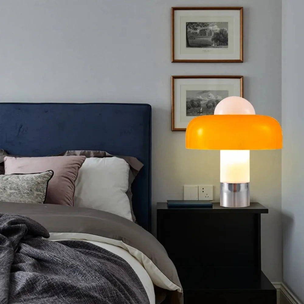 Solina | Vintage LED Nachttischlampe mit Chromfuß