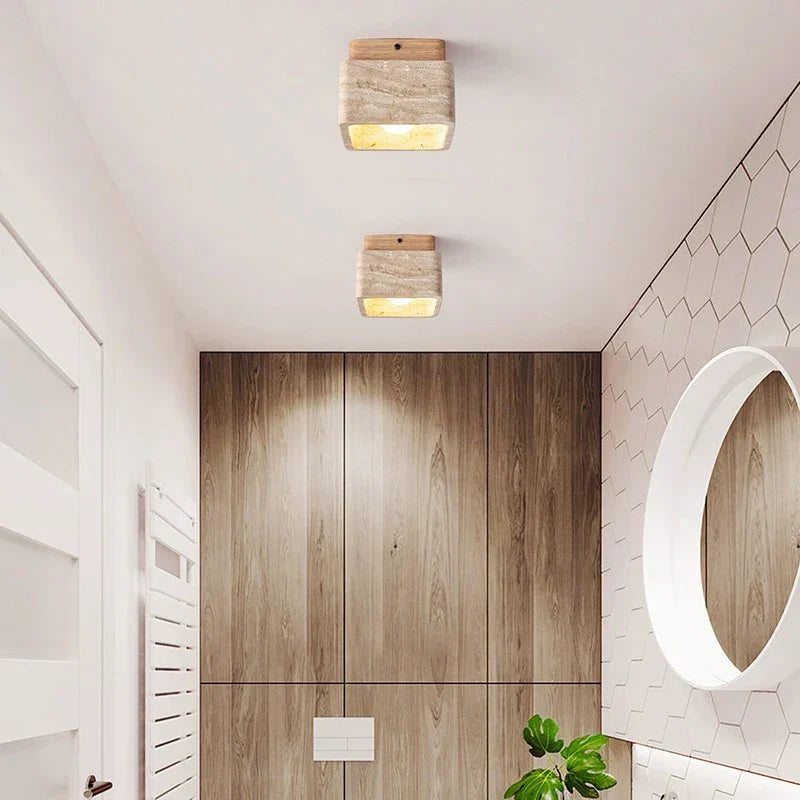 Liora | Kwadratowa lampa sufitowa LED z drewna trawertynowego