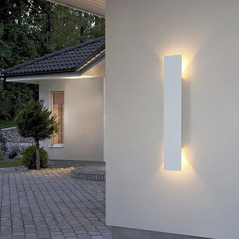 Ardent | Nowoczesna pionowa kinkiet LED