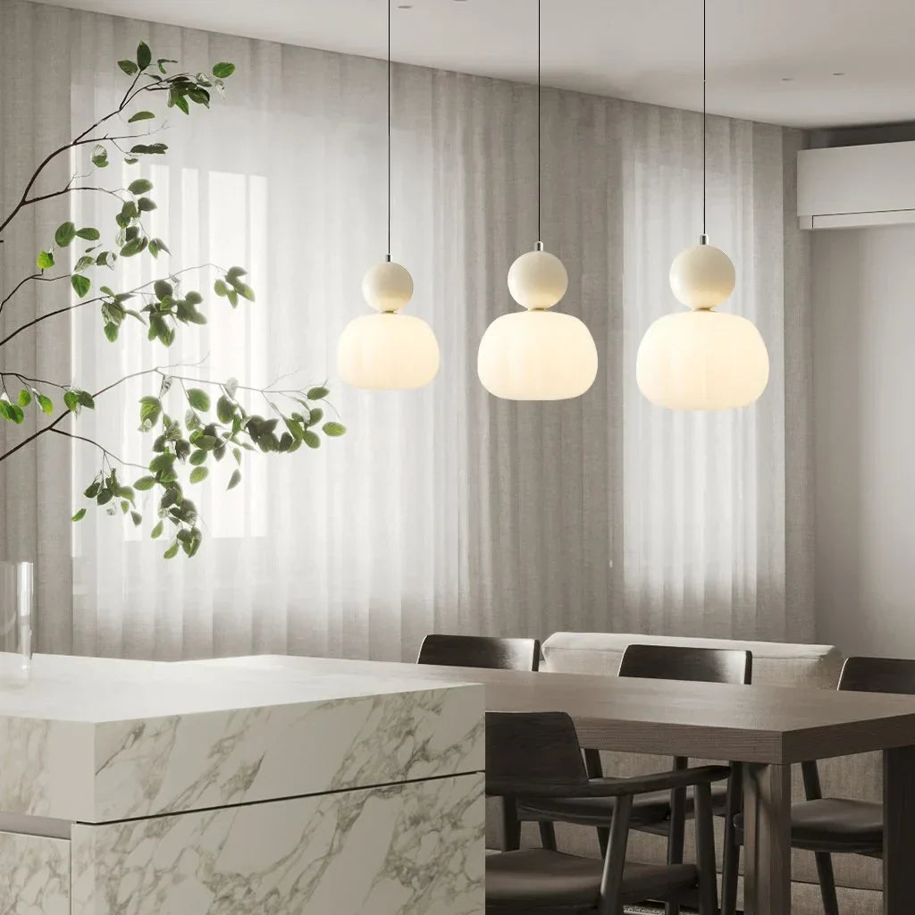 Lunero | Szklana lampa wisząca z kolorowymi akcentami
