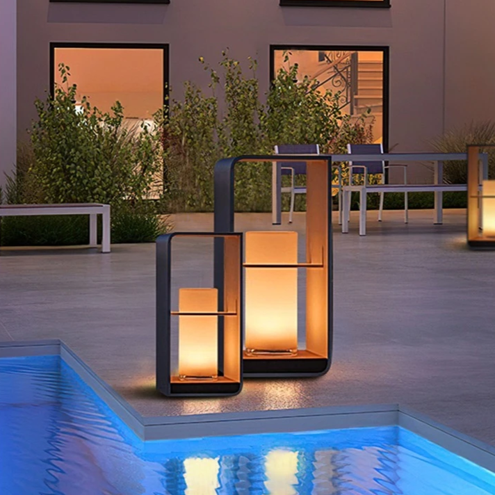 Lumiframe | Nowoczesna zewnętrzna lampa stojąca LED