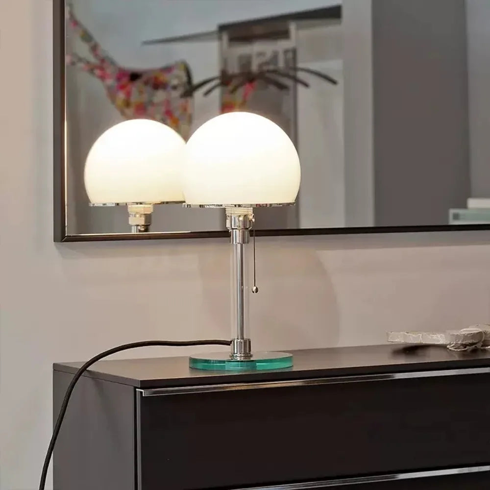 Orvella | szklana lampa stołowa z kloszem z opalizującego szkła