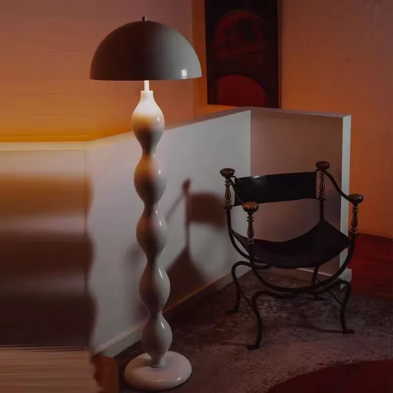 Lunira | Lampa podłogowa w stylu retro