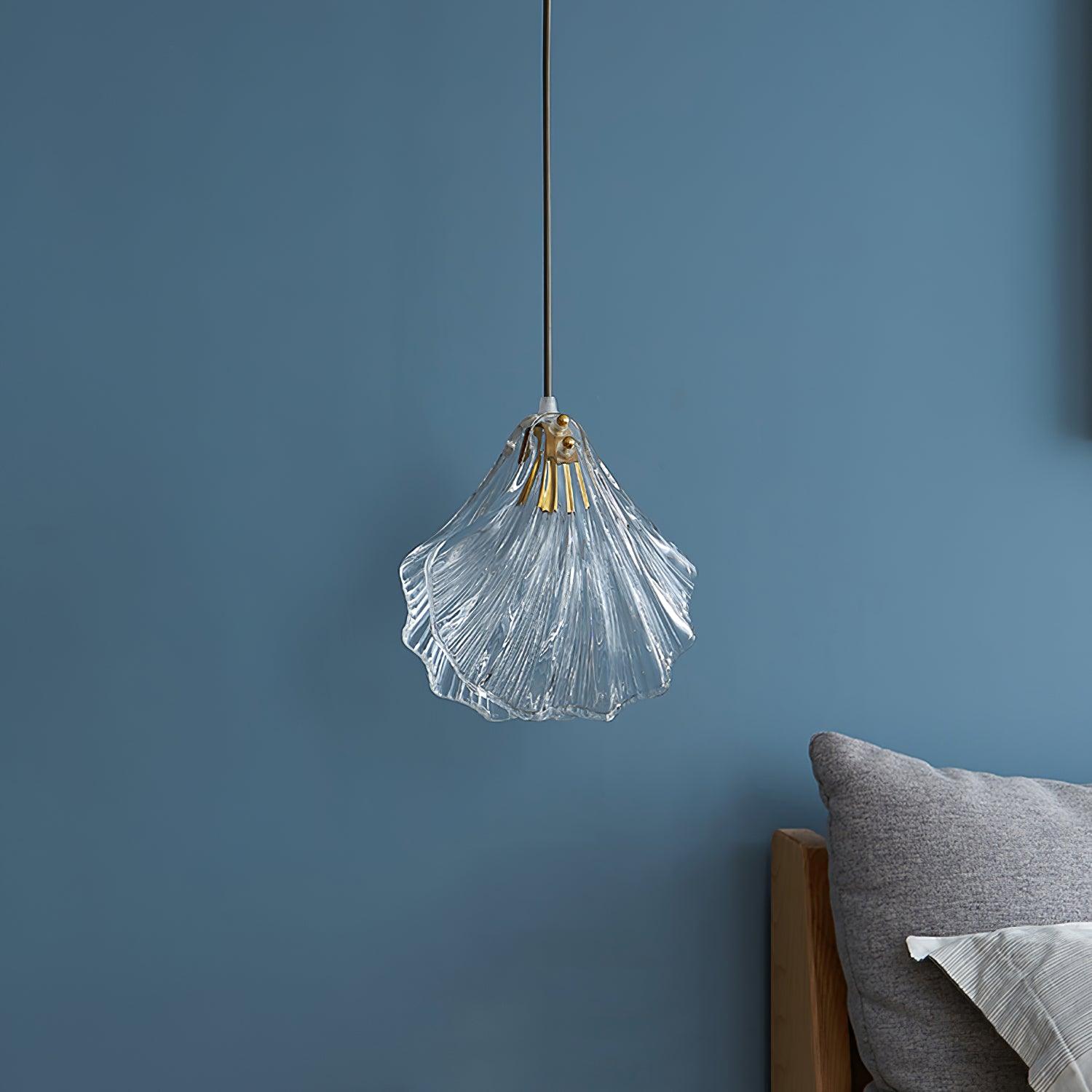 Coralia | Szklana lampa wisząca w kształcie muszli