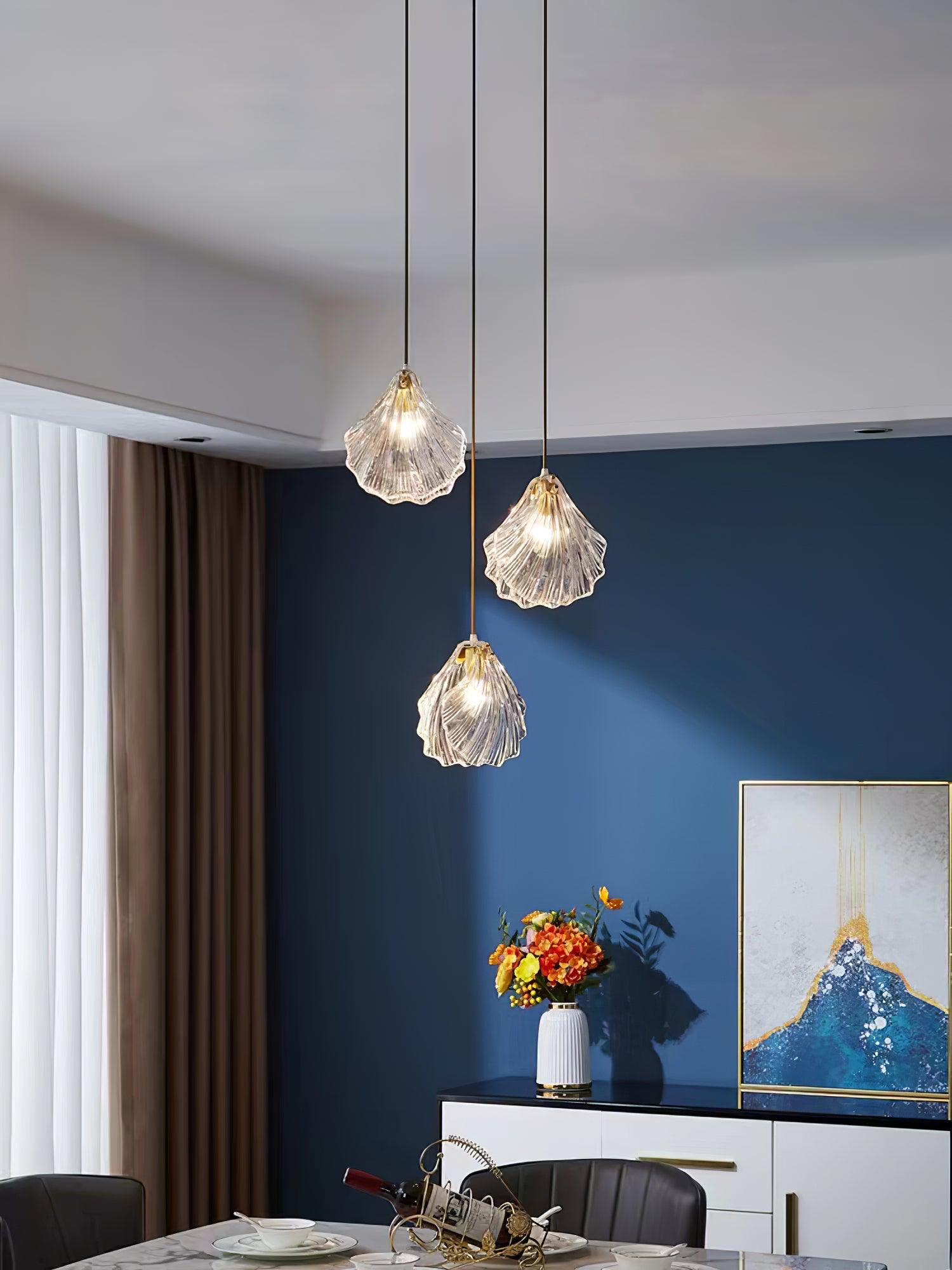 Coralia | Szklana lampa wisząca w kształcie muszli